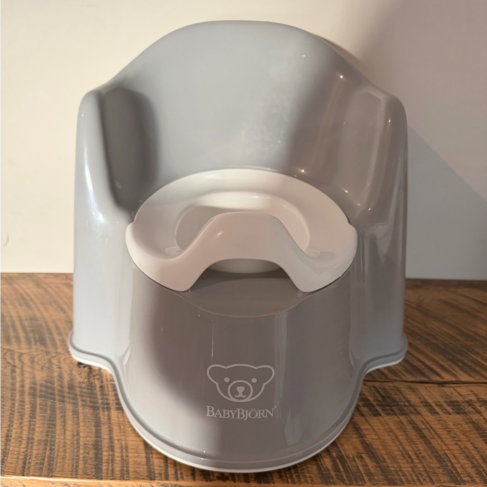 BabyBjörn Gray Potty Chair